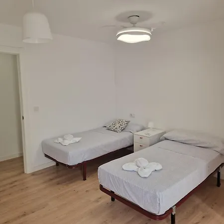 Super Centric With Great Views, Totally Refurbished アパート *